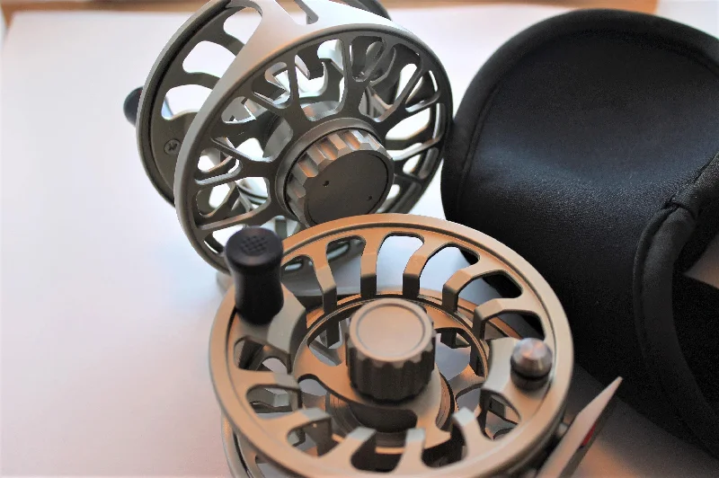 Large Arbor Waterproof Reel